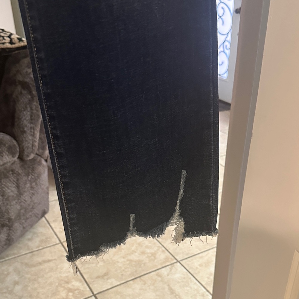 Judy Blue mid rise Dark Indigo Flare Jeans with Frayed Hem - Picture 2 of 5